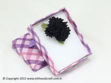 N-BR105495	&Idot;pek &Idot;&gbreve;ne Oyas&inodot; - Karanfil Bro&scedil;